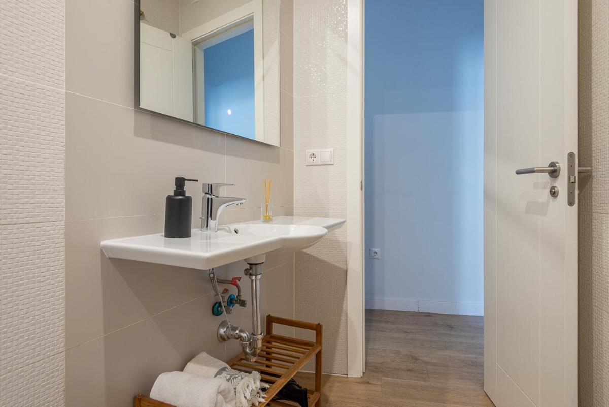 Puerta Real Centro Apartment Granada Bagian luar foto
